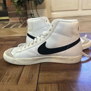 NIKE - blazer high top
